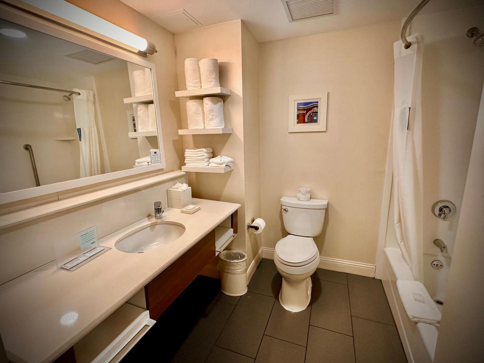 Hampton Inn & Suites Yonkers - Westchester Ngoại thất bức ảnh