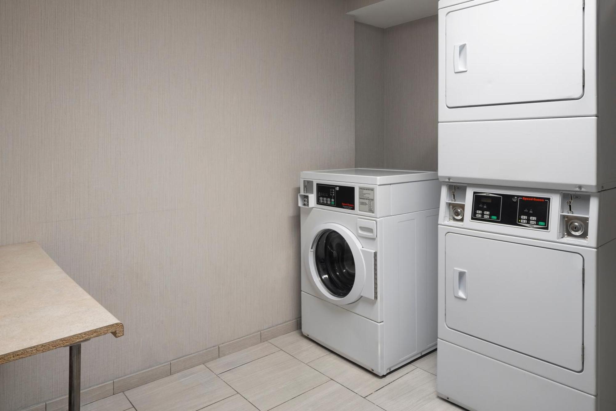 Hampton Inn & Suites Yonkers - Westchester Ngoại thất bức ảnh