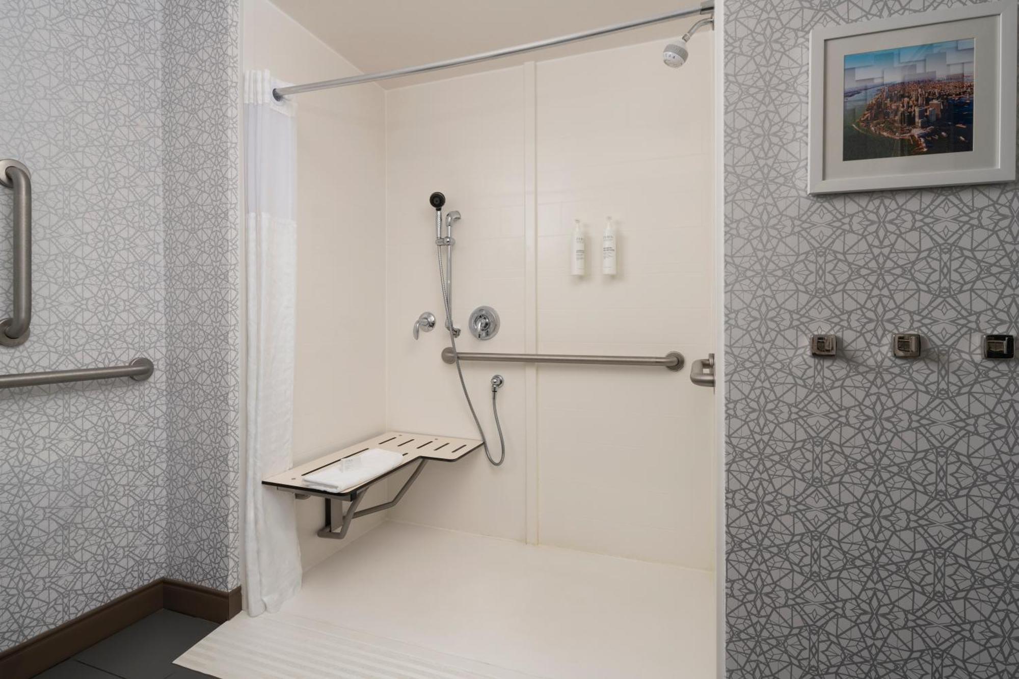 Hampton Inn & Suites Yonkers - Westchester Ngoại thất bức ảnh